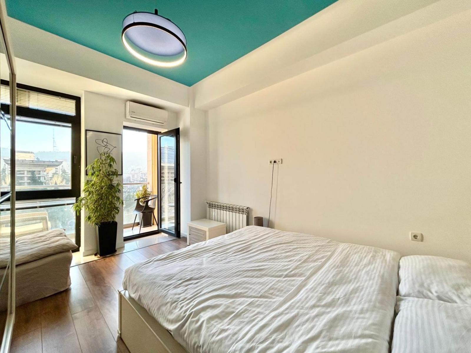 City Center - Next To Holiday Inn -2Br Apartment Tbilisi Exterior foto