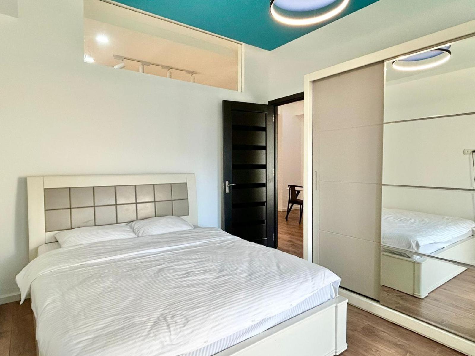 City Center - Next To Holiday Inn -2Br Apartment Tbilisi Exterior foto